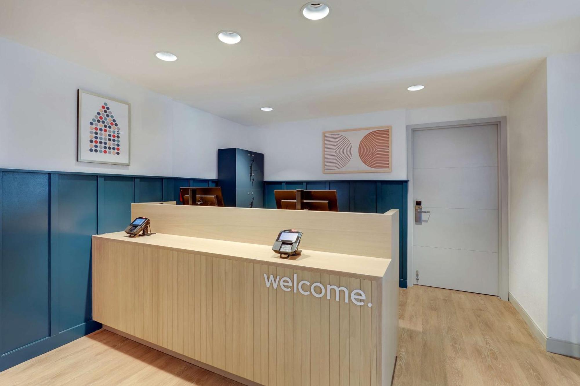 Sonesta Simply Suites Boston Braintree Bagian luar foto