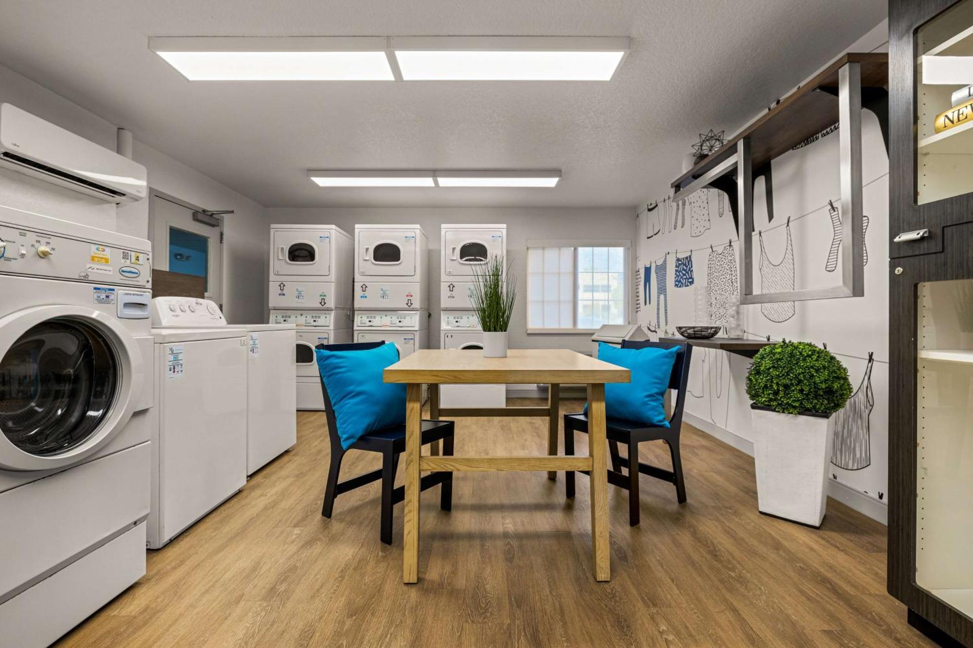 Sonesta Simply Suites Boston Braintree Bagian luar foto