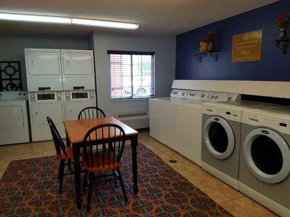 Sonesta Simply Suites Boston Braintree Bagian luar foto