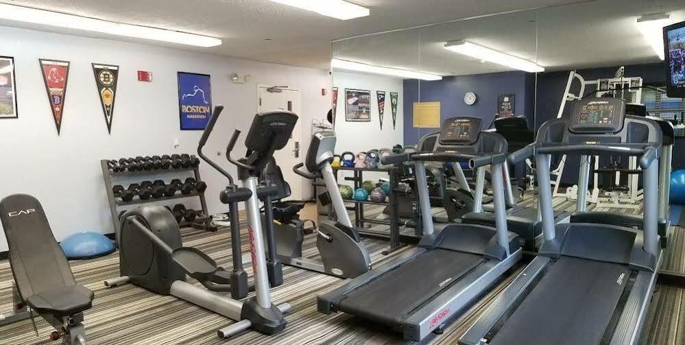 Sonesta Simply Suites Boston Braintree Bagian luar foto